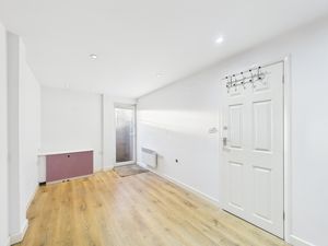 Photo 18- click for photo gallery